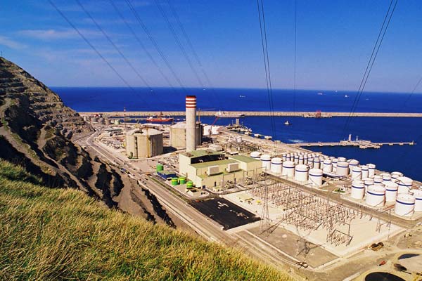 Aerial view of the regasification plant.