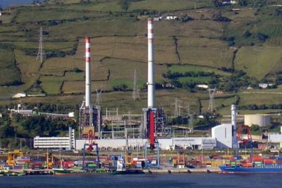 Exterior view of the chimneys of the plant.